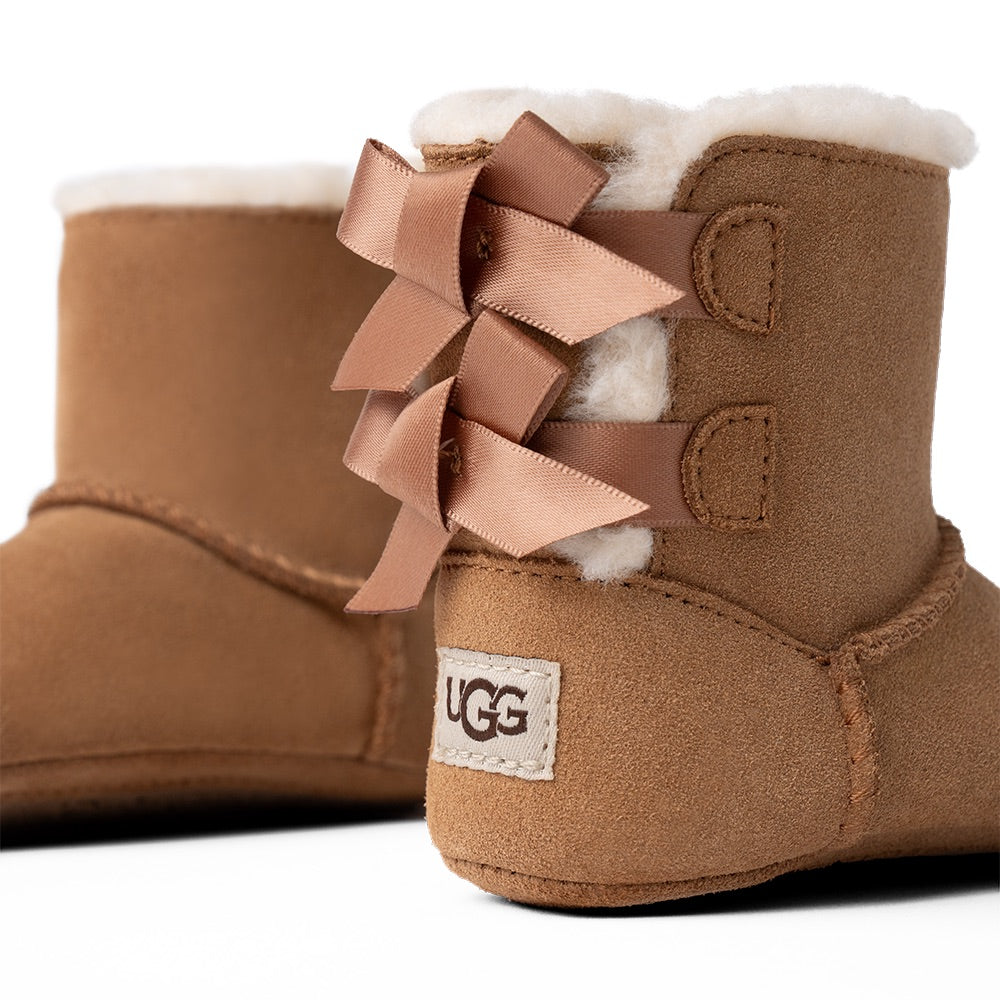 Baby Bailey Bow (Chestnut) detail