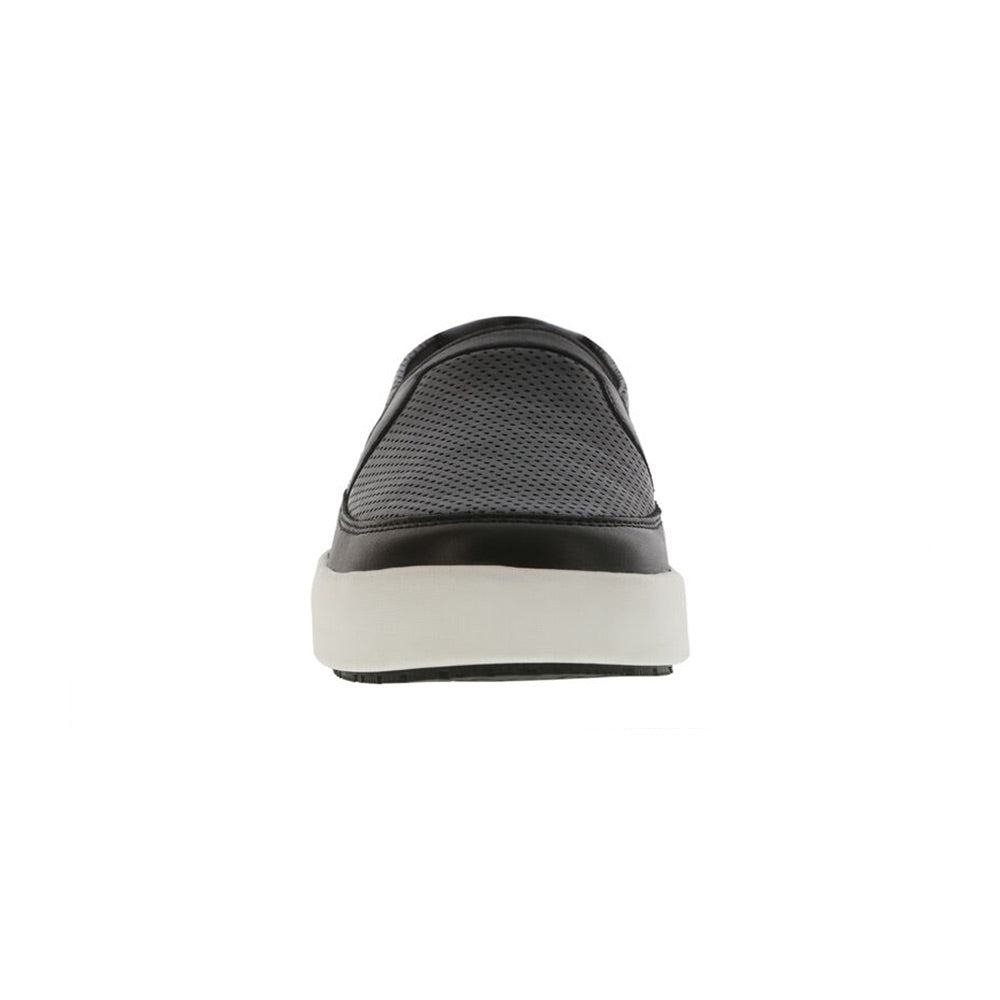 Women's Chuy-X (Black Perf) front