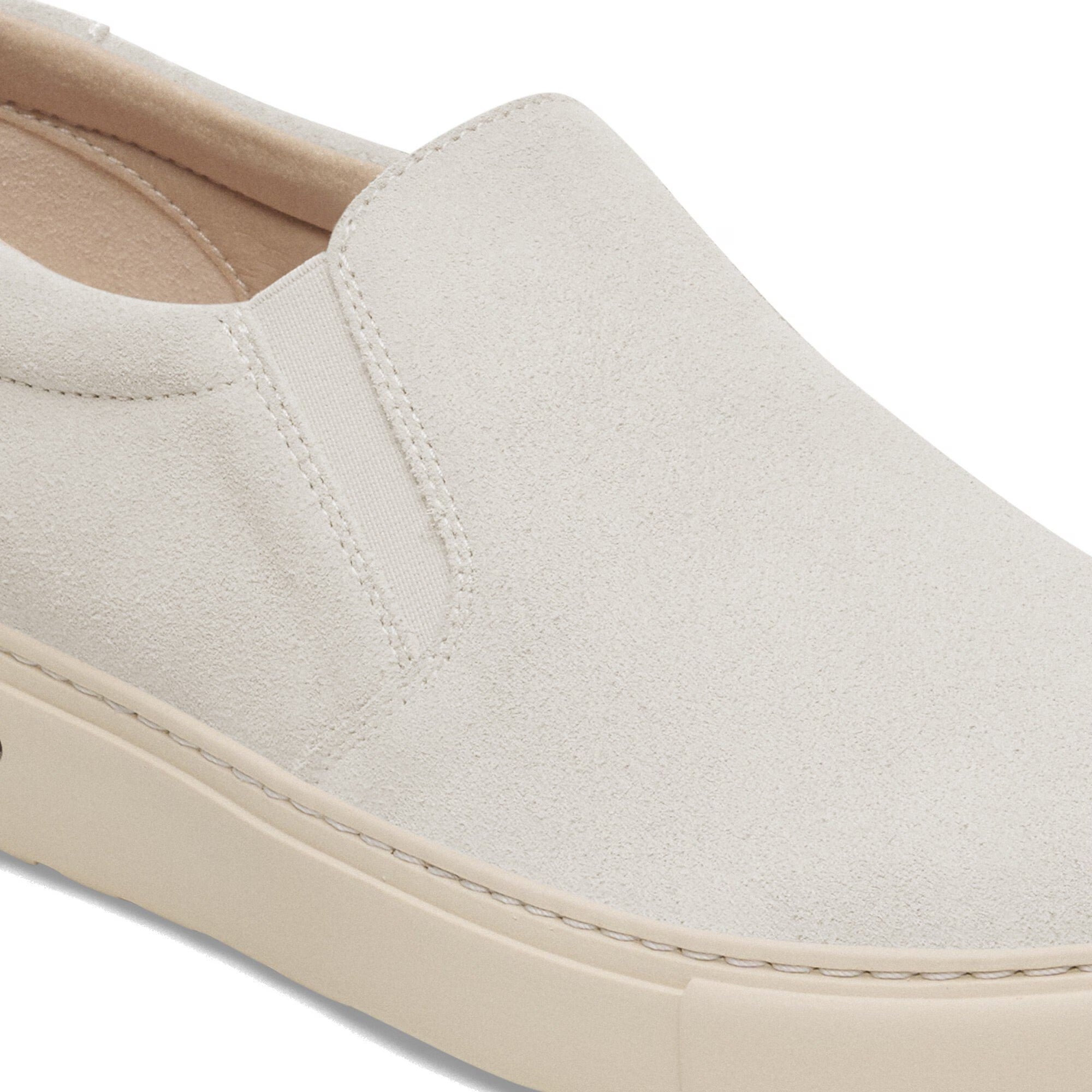 Oswego (Antique White) detail