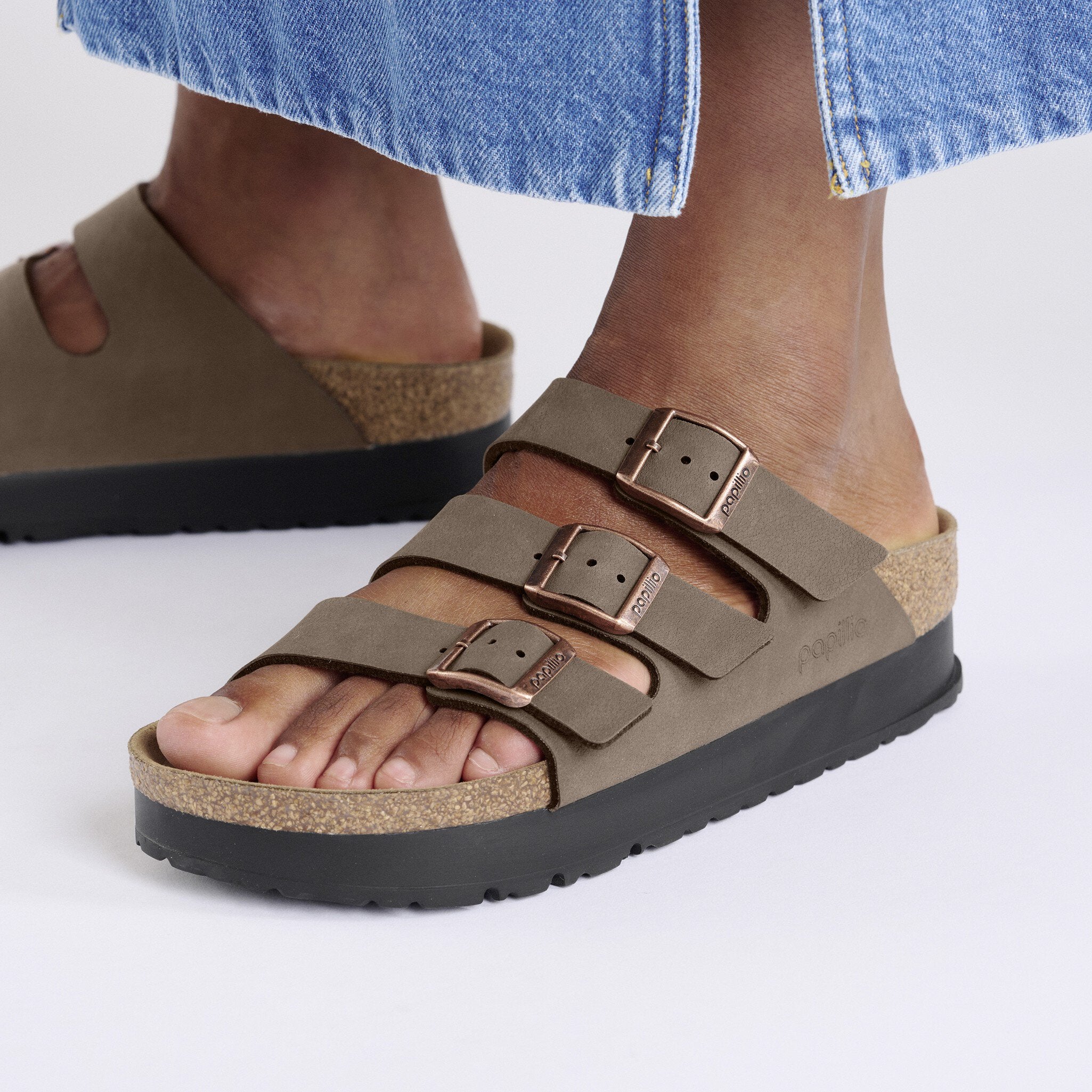 Florida III Platform	(Mocha) when worn