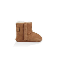Adorable chestnut bootie for toddlers.